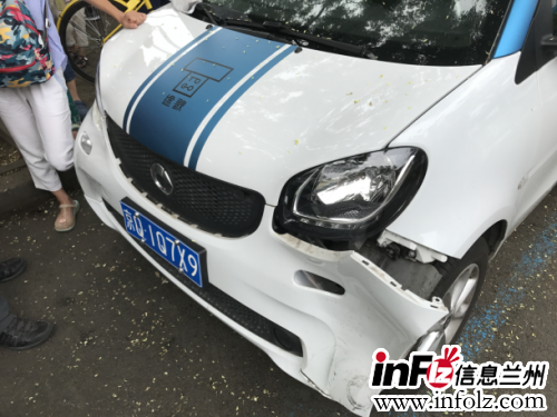 清华科技园外，偶遇另外一个共享汽车品牌旗下的受损车辆。