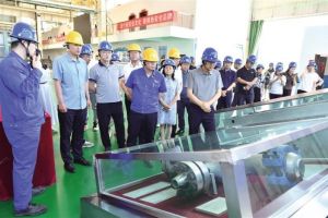 全省国企统战工作培训班学员在兰州新区参观学习